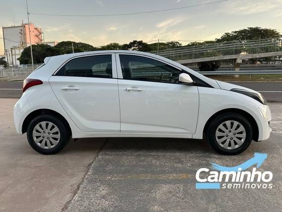 HYUNDAI HB20 1.0 UNIQUE 12V FLEX 4P MANUAL HYUNDAI HB20 1.0 UNIQUE 12V FLEX 4P MANUAL